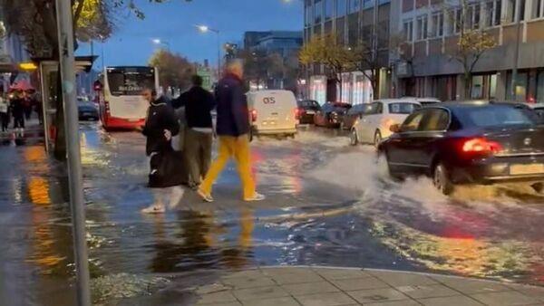 Watch: Several Cork City streets flooded for second consecutive night