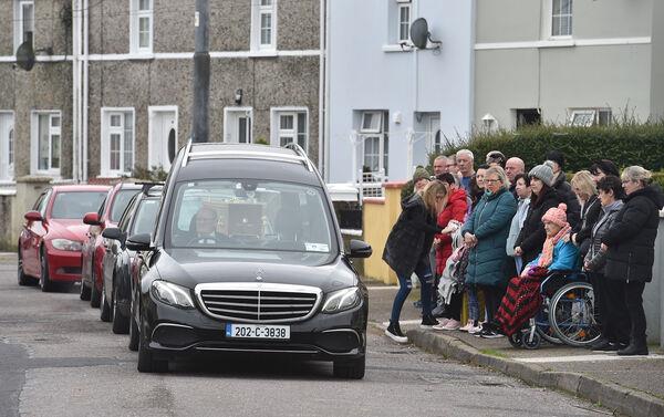 'The nicest person you could meet': Tina Satchwell remembered as funeral cortège passes family home